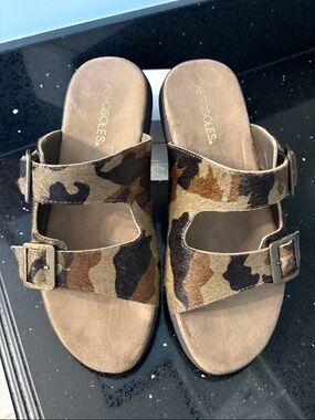 AEROSOLES Camo Double Strap Adjustable Buckle Slide Sandals Moleskin Footbed